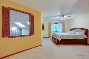 1613 Pebble Beach Dr, Hoffman Estates, IL 60169 - Photo 27