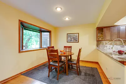 1613 Pebble Beach Drive, Hoffman Estates, IL 60169 - Photo 11