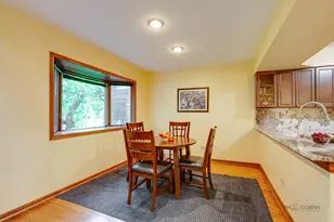 1613 Pebble Beach Dr, Hoffman Estates, IL 60169 - Photo 11
