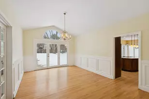 5523 S Garfield St, Hinsdale, IL 60521 - Photo 7