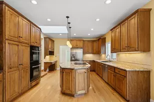 5523 S Garfield St, Hinsdale, IL 60521 - Photo 11