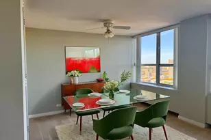 655 W Irving Park Rd, Chicago, IL 60613 - Photo 9