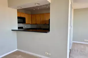 655 W Irving Park Rd, Chicago, IL 60613 - Photo 7