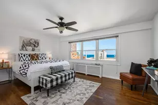 2909 N Sheridan Rd, Chicago, IL 60657 - Photo 13