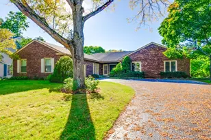 31 Fox Trail, Lincolnshire, IL 60069 - Photo 1