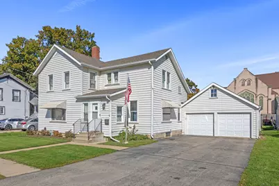13 E 2nd Street, Sandwich, IL 60548 - Photo 1