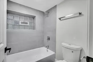 7320 S Oakley Ave, Chicago, IL 60636 - Photo 15