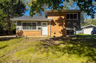 305 Winnebago St, Park Forest, IL 60466 - Photo 1