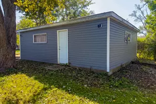 305 Winnebago St, Park Forest, IL 60466 - Photo 5