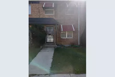 2011 E 78th Street, Chicago, IL 60649 - Photo 1