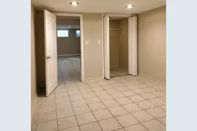 2011 E 78th Street, Chicago, IL 60649 - Photo 31