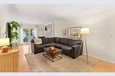 920 Britta Lane, Geneva, IL 60134 - Photo 5