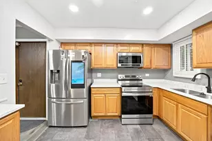 2714 Lydia St, Waukegan, IL 60085 - Photo 13