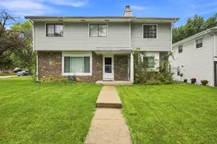 2714 Lydia St, Waukegan, IL 60085 - Photo 1