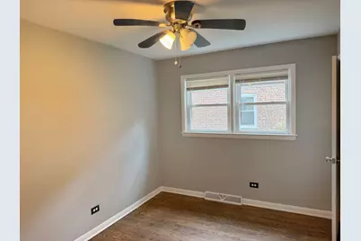 12312 S May Street, Calumet Park, IL 60827 - Photo 7