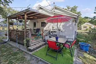 1004 Hester Ave, Centralia, IL 62801 - Photo 7
