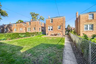 3904 Gladys Ave, Bellwood, IL 60104 - Photo 21