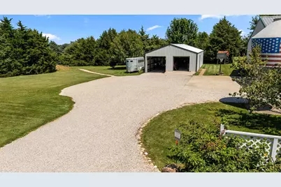 1392 Red Brick Road, Dixon, IL 61021 - Photo 5