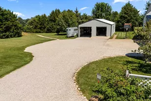 1392 Red Brick Rd, Dixon, IL 61021 - Photo 5