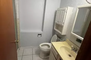 942 E 168th St, South Holland, IL 60473 - Photo 21