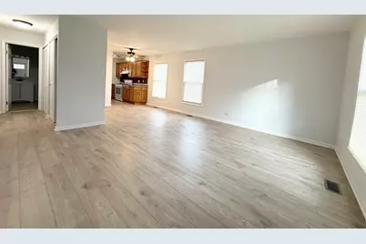 346 Mallard Court #346, Vernon Hills, IL 60061 - Photo 3