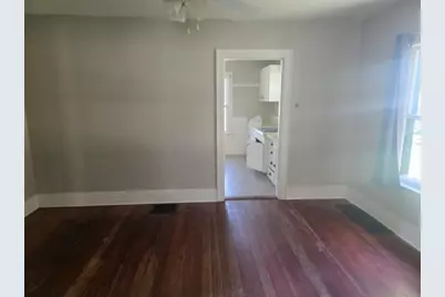 100 W Charles Street, McLean, IL 61754 - Photo 9