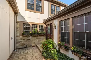 1045 Wheaton Oaks Dr, Wheaton, IL 60187 - Photo 1