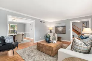 6076 Angel Ln, Lisle, IL 60532 - Photo 7