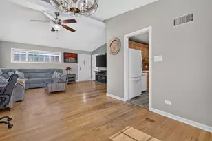 219 Judson St, Bensenville, IL 60106 - Photo 9