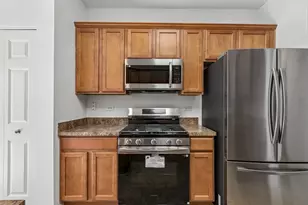 8210 Tremont Ln, Joliet, IL 60431 - Photo 13