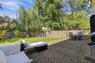 458 S Park Blvd, Glen Ellyn, IL 60137 - Photo 35