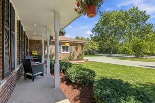 458 S Park Blvd, Glen Ellyn, IL 60137 - Photo 37