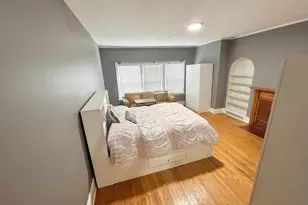 1228 Oak Ave, Evanston, IL 60202 - Photo 1