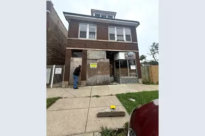 2555 W Lithuanian Plaza Court, Chicago, IL 60629 - Photo 1