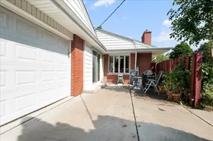 3902 Greenleaf St, Skokie, IL 60076 - Photo 5