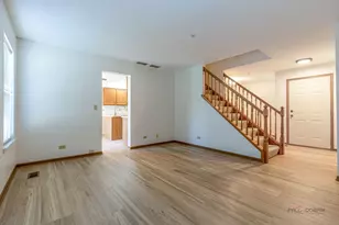 1210 Orleans Dr, Mundelein, IL 60060 - Photo 11
