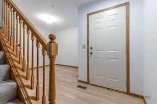 1210 Orleans Dr, Mundelein, IL 60060 - Photo 5