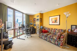111 W Maple St, Chicago, IL 60610 - Photo 35