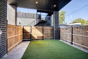 2438 N Western Ave, Chicago, IL 60647 - Photo 21