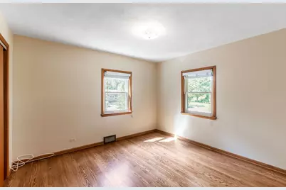 27 Pleasant Avenue, Highwood, IL 60040 - Photo 9