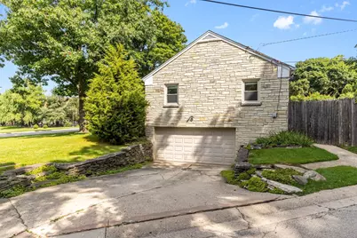27 Pleasant Avenue, Highwood, IL 60040 - Photo 23
