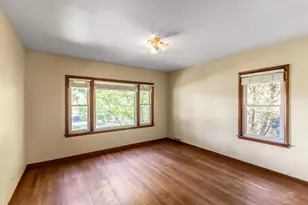 27 Pleasant Ave, Highwood, IL 60040 - Photo 15