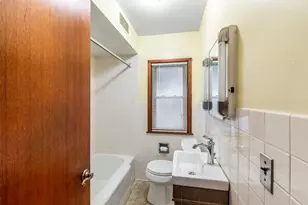 27 Pleasant Ave, Highwood, IL 60040 - Photo 17