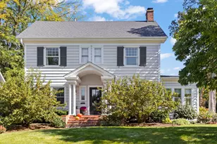 229 N Main St, Glen Ellyn, IL 60137 - Photo 1
