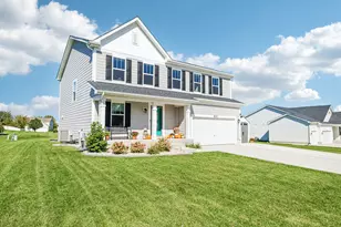 830 Courtney Ln, Marengo, IL 60152 - Photo 3