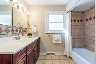 1841 W Morse Ave, Chicago, IL 60626 - Photo 19