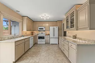 1220 N Pepper Tree Dr, Palatine, IL 60067 - Photo 13