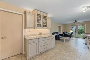 1220 N Pepper Tree Dr, Palatine, IL 60067 - Photo 15