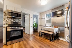 8031 S Woodlawn Ave, Chicago, IL 60619 - Photo 9