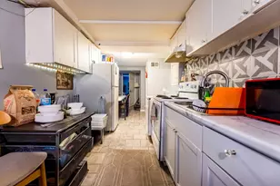 8031 S Woodlawn Ave, Chicago, IL 60619 - Photo 15